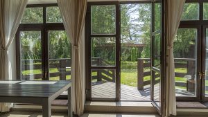Why Large Glass Patio Doors Are Trending